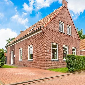 Cozy Detached House Near Breskens With Garden And Two Nice Terraces Room photo