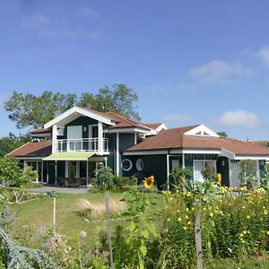 ArmoyEntre Montagnes Et Lac住宿加早餐旅馆 Exterior photo