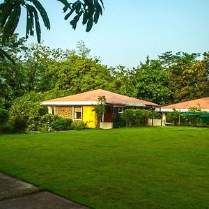 Aranya Nivas Resort Bālidiha Exterior photo