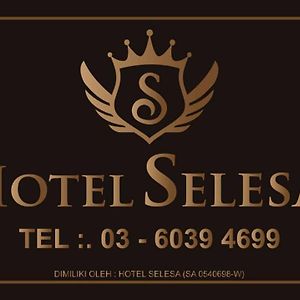 Hotel Selesa 双溪毛糯 Exterior photo