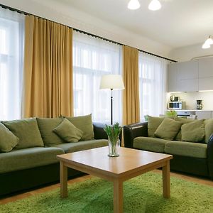 Saaresalu City Center Apartment 派尔努 Exterior photo