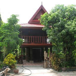 Teak House Chiang Mai酒店 Exterior photo