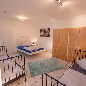 55M² 2 Zimmer-Monteurswohnung Mit 4 Einzelnen Betten Nieder-Saulheim Exterior photo