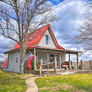 AugustaVivid Cedar Ridge Cabin About 23 Miles To Wichita!别墅 Exterior photo