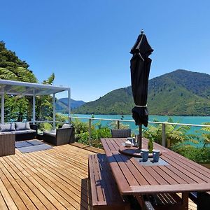 Aquamarine Dreams - Marlborough Holiday Home Whatanihi Exterior photo