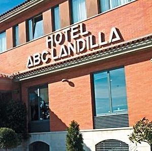 Hotel Landilla 米兰达德埃布罗 Exterior photo
