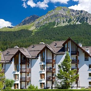 Schweizerhof Ferienwohnungen Lenzerheide 1 Exterior photo