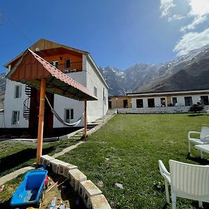 Hotel Noa Kazbegi Exterior photo