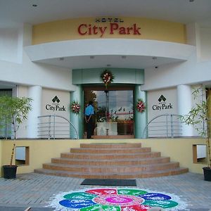 Hotel City Park, 索拉普 Exterior photo