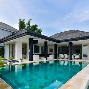 Villa Pondok Wahyu Sedana 乌明亚 Exterior photo