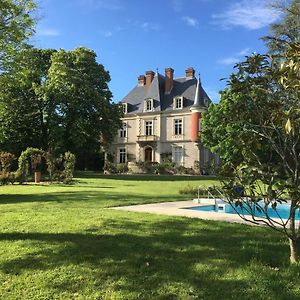 Sainte-Agathe-la-BouteresseDomaine Du Perrier住宿加早餐旅馆 Exterior photo