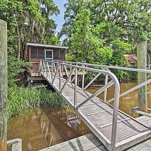 Rustic Midway Retreat With Deck And Creek Access!别墅 Exterior photo