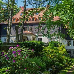 Świeradów-ZdrójDworek Saraswati住宿加早餐旅馆 Exterior photo