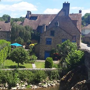 Gite Du Pont Saint-Ceneri-Le-Gerei Dans Les Alpes Mancelles Exterior photo