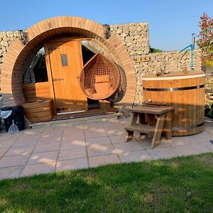 希尔内斯Romantic Escape Luxury Hobbit House With Hot Tub公寓 Exterior photo