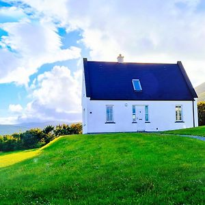 Sea To Summit Cottage Slievemore Exterior photo