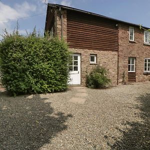 Wheelbarrow Cottage Stoke Prior  Exterior photo