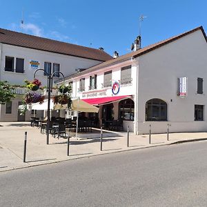 Branges  Le Chapon Bressan酒店 Exterior photo