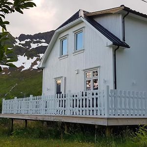 Pilan Lodge Lofoten Vestpollen Exterior photo