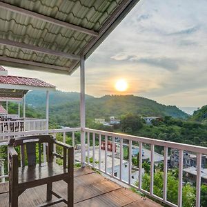 Treebo Kumbhal Castle, 2 Km From Kumbalgarh Fort 贡珀尔格尔 Exterior photo