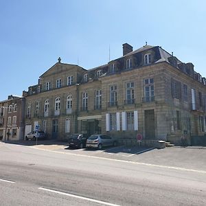 Châteauponsac Le Chateau酒店 Exterior photo