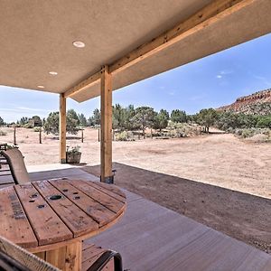 Quiet Kanab Home With Panoramic Views And Porch! Exterior photo