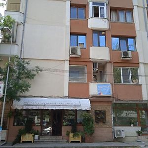 Jessica Apartment 大特尔诺沃 Exterior photo