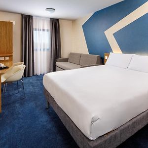 Ibis Budget London Heathrow Terminal 5 希思罗 Exterior photo