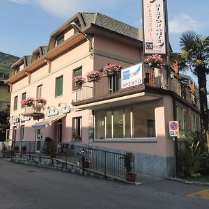 Albergo Lario 杰拉拉廖 Exterior photo