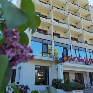 Hotel Spa Cazino Monteoru 萨拉他蒙蒂鲁 Exterior photo