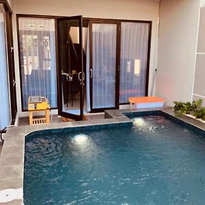 Platinum Setrasari Guest House 5Br Private Pool 万隆 Exterior photo