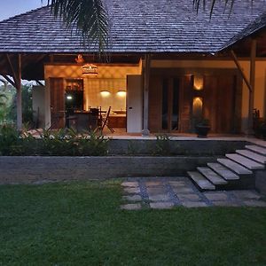 Tropical Villa In The Bangsare Hills Near Pattaya 邦萨雷 Exterior photo