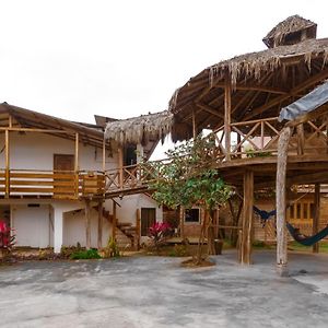 Puerto López Hostal Tortuga Dorada酒店 Exterior photo