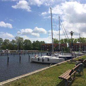 Blick Auf Yachthafen An Der Ostsee 约科蒙德 Exterior photo