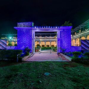 Brindavan Garden Resort & Spa 迈索尔 Exterior photo