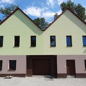 Apartmany Starovice Exterior photo