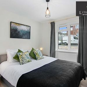 Lyter Living Serviced Accommodation Oxford-Hawthorn-With Parking Exterior photo
