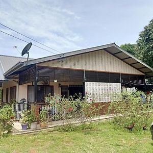 Oyo Home 90371 Home Valley Homestay Tambunan 亞庇 Exterior photo