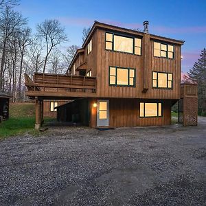 Killington Mountain Home! Hottub & 5 Min To Skiing! Exterior photo