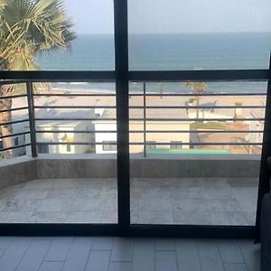 Relax Water Front 3 Bedroom Beach Front 班珠尔 Exterior photo