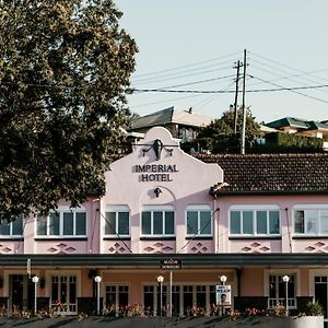 The Imperial Hotel 莫维伦巴 Exterior photo