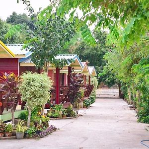 Ban Nong Nam Khan 鲁安迈风情度假村2号酒店 Exterior photo