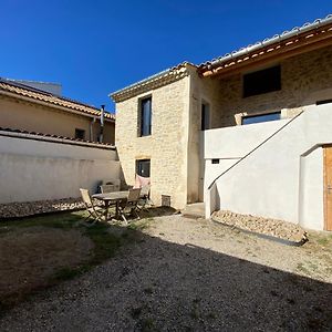 Charmante Maison Face A L'Eglise De Codolet Exterior photo