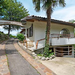 Holiday Home Casa Nel Bosco By Interhome Reno Di Leggiuno Exterior photo