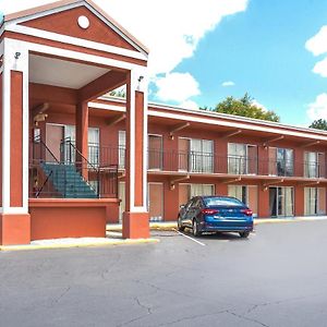 Oyo Hotel Mustang Silver Spring Fl 银泉 Exterior photo