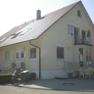 Ferienwohnung Am Bodensee- Preiswert 于伯林根 Exterior photo