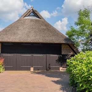 Grandeur Farmhouse In Dwingeloo At A National Park别墅 Exterior photo