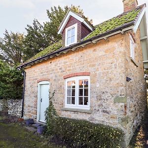 Old Blacksmiths Cottage 马克特拉森 Exterior photo