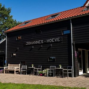 Westerhaar-Vriezenveensewijk De Johanneshoeve酒店 Exterior photo