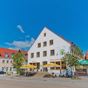 Siegenburg Gasthof Postbraeu酒店 Exterior photo